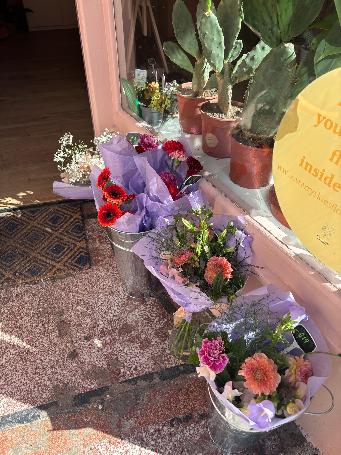 Table flowers