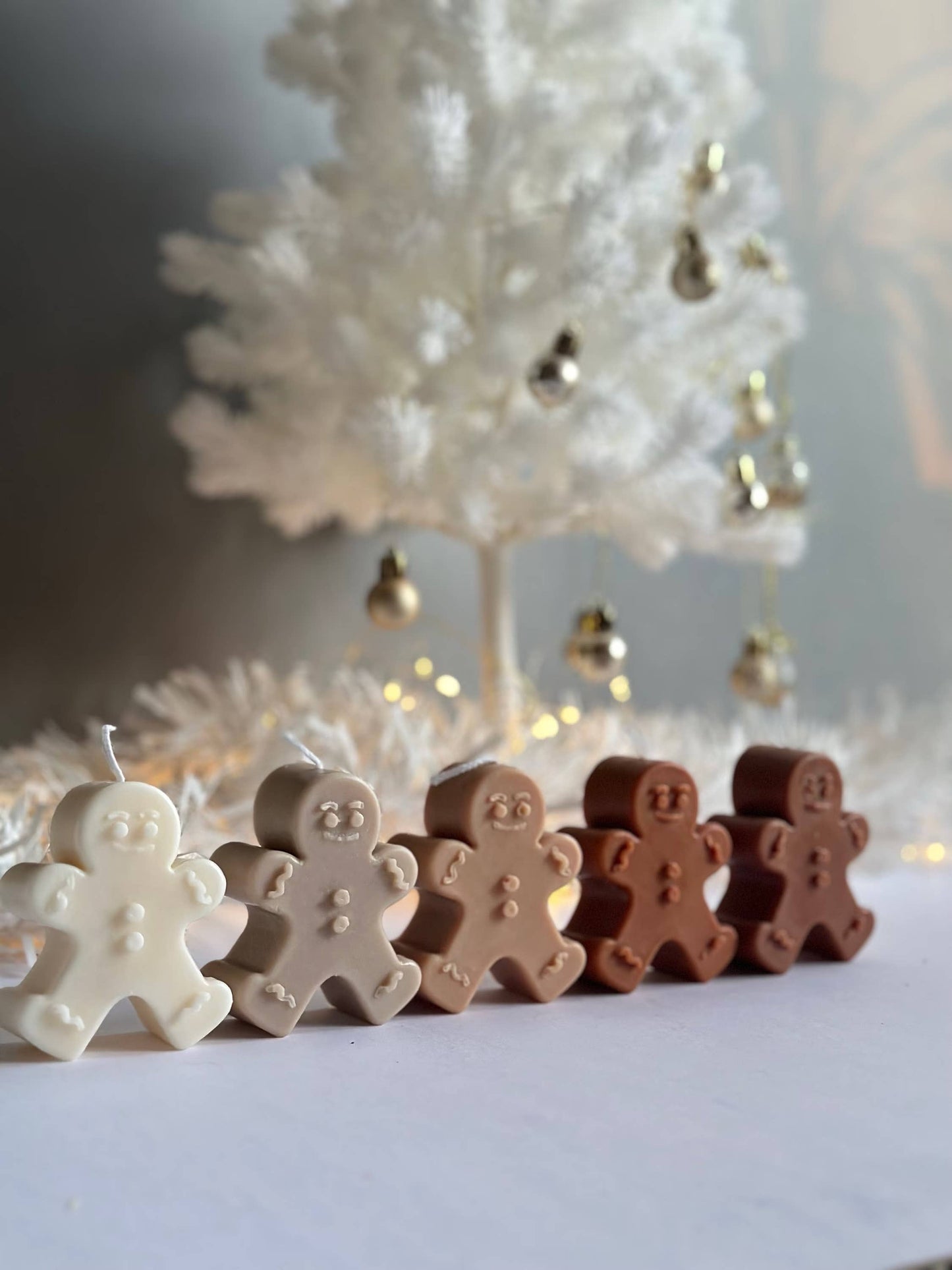 Soy Wax Gingerbread Candle / Seasonal Gift /Christmas Candle: Light Brown / Gingerbread