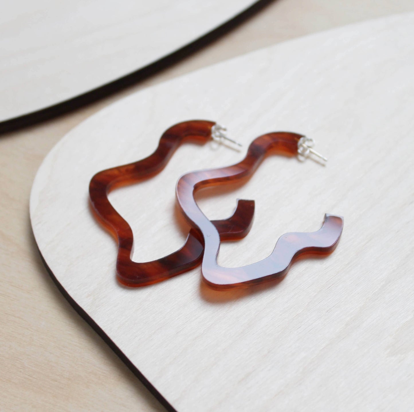 Squiggle Hoops: Iridescent