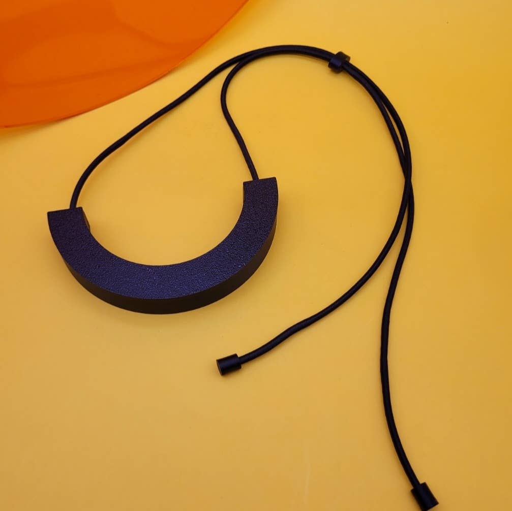 Curve Necklace : Blue