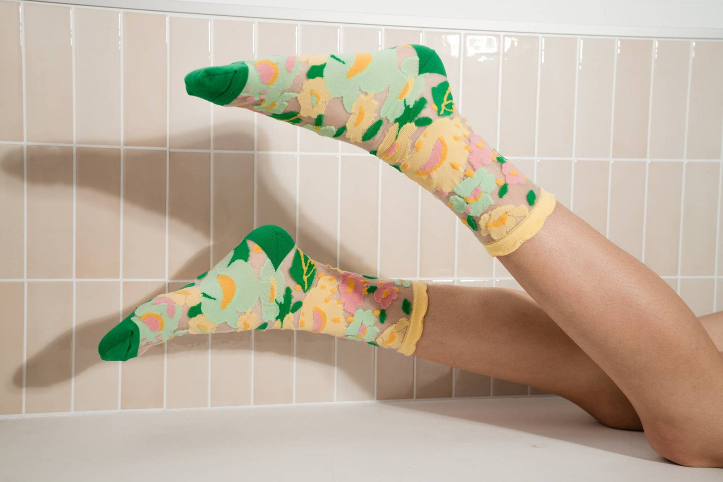 Flower Garden Sheer Socks - Lemon Green