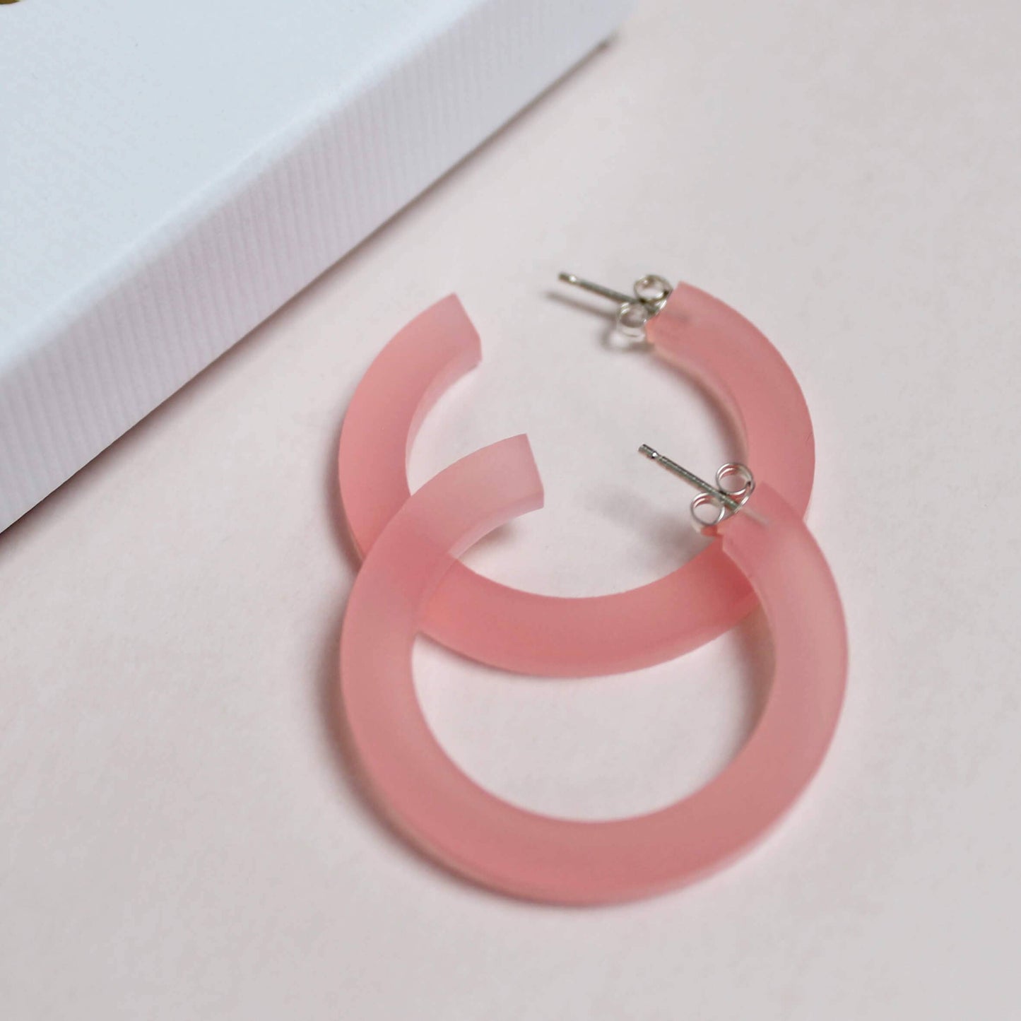Perspex Colourful Hoop Earrings: Gold glitter