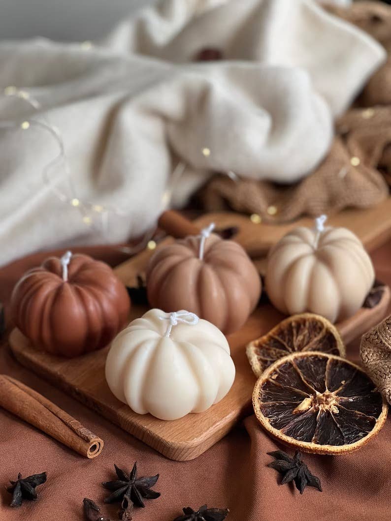 Soy Wax  Autumn Pumpkin Candle - Scented (7.5cm x 4.5cm): Cream / Pumpkin Spice