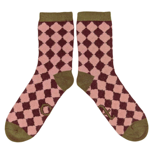 Women's Lambswool Ankle Socks 2026: DIAMONDS - PINK / RED