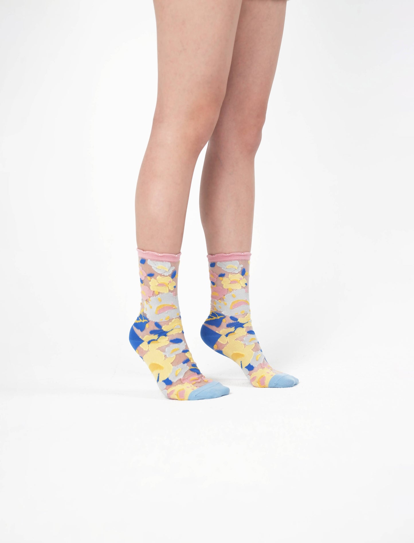 Flower Garden Sheer Socks - Spring Pink