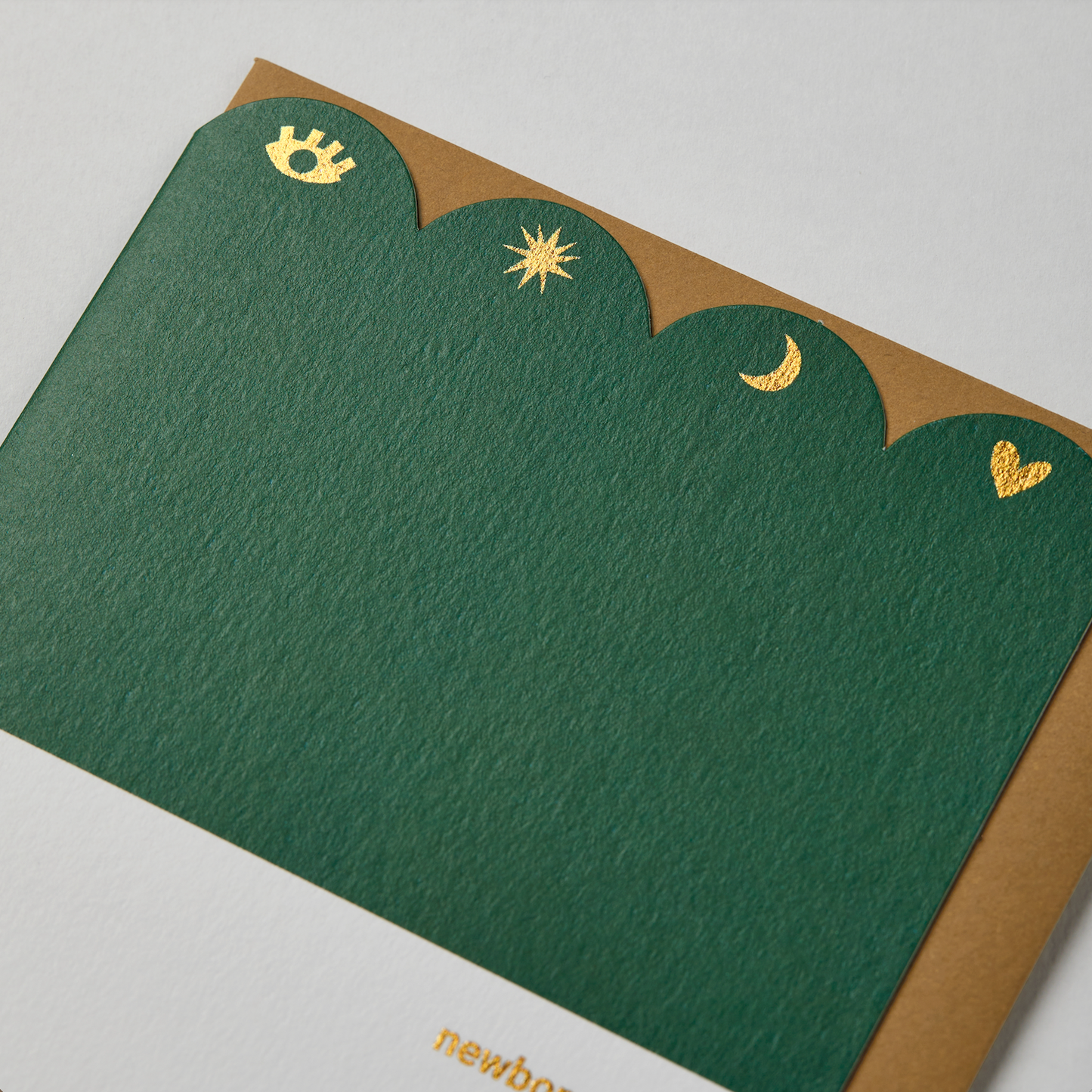SCALLOP 'NEWBORN MAGIC' PEPPERMINT CARD