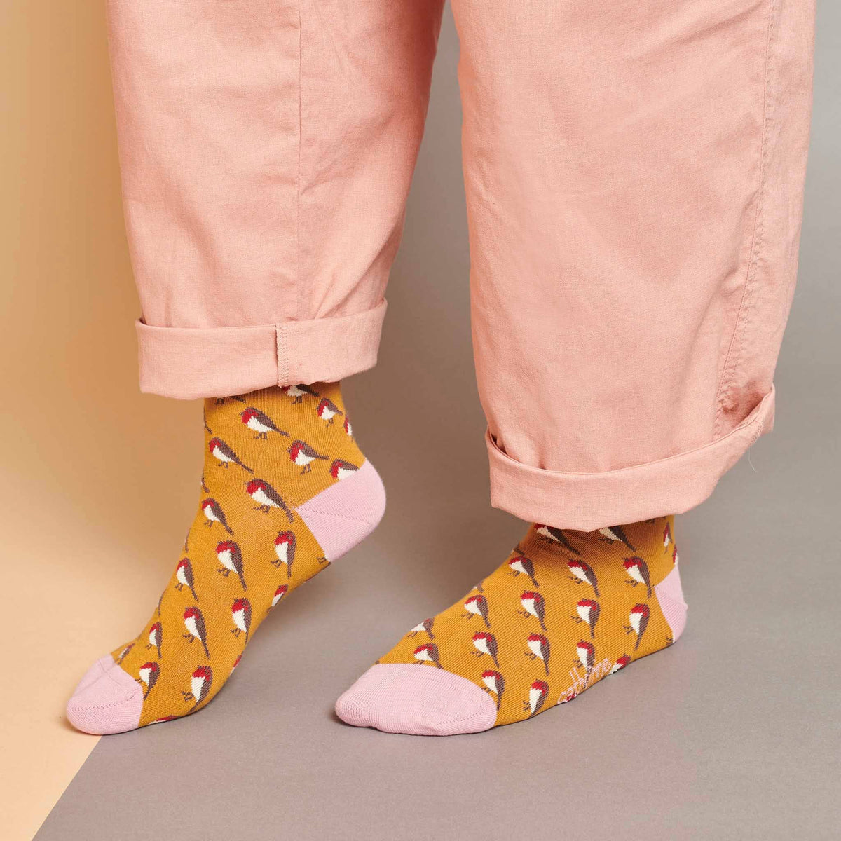 Women's Organic Cotton Crew Socks 2026: PINSTRIPE - DARK GREY/PEACH / 4-7 UK / 6.5-9.5 US