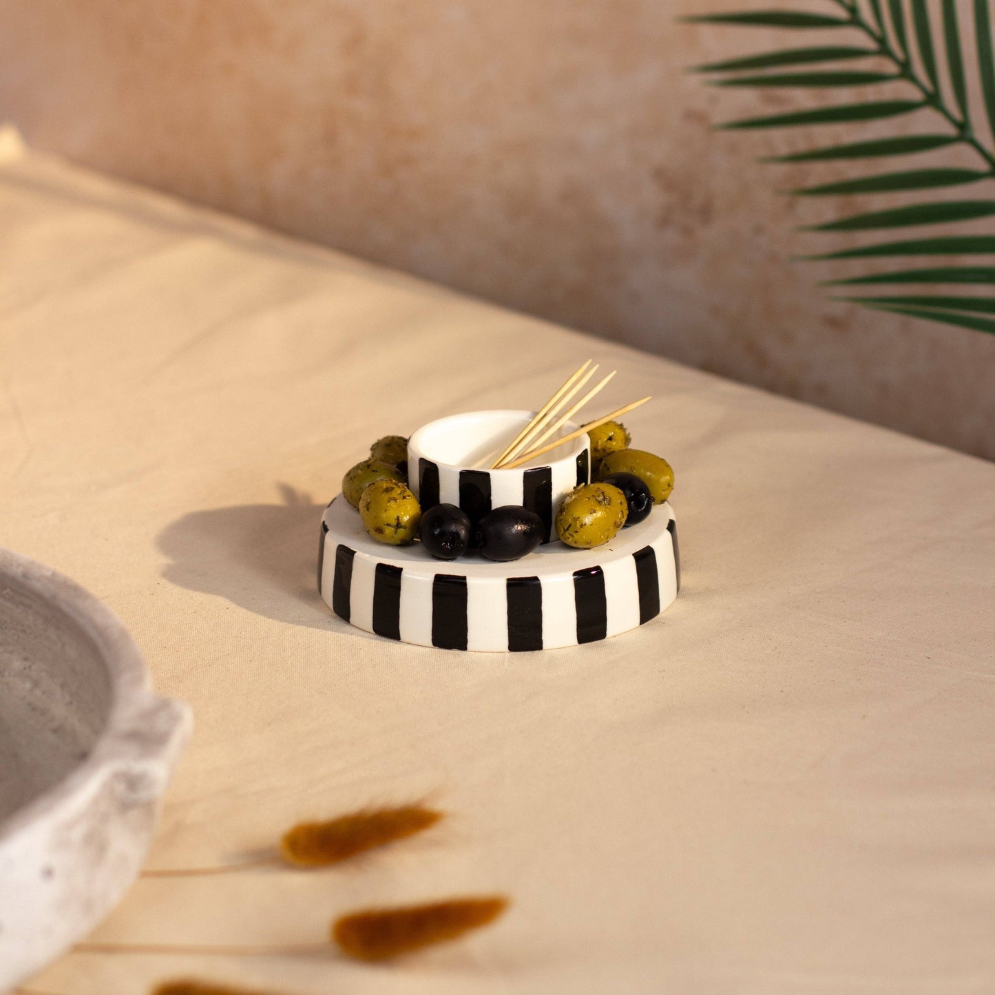 Marrakesh: Small Pedestal Candle - Passionfruit & Vanilla