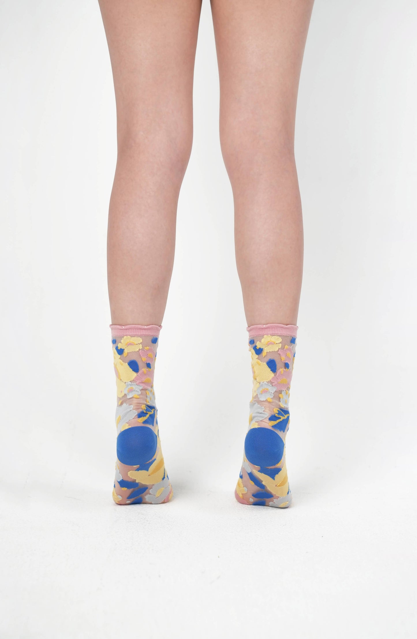 Flower Garden Sheer Socks - Spring Pink
