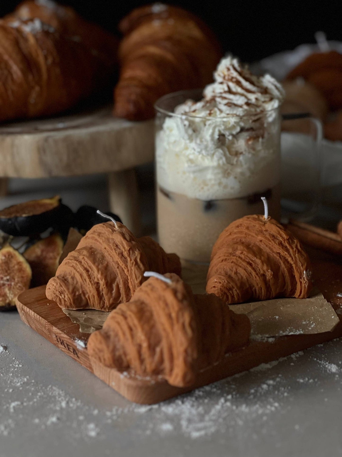 Soy Wax Croissant Candle|Bakery candle|Breakfast candle: White / Cinnamon Vanilla