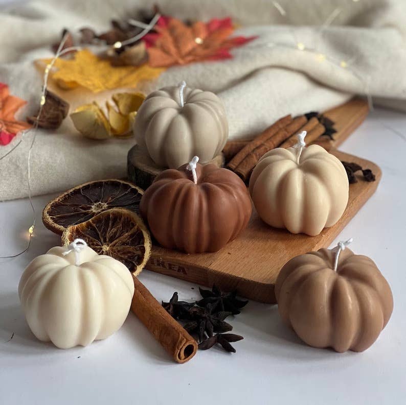 Soy Wax  Autumn Pumpkin Candle - Scented (7.5cm x 4.5cm): Cream / Pumpkin Spice